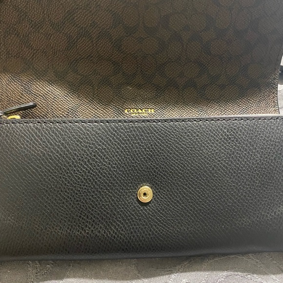Coach Wallet - Picture 5 of 8